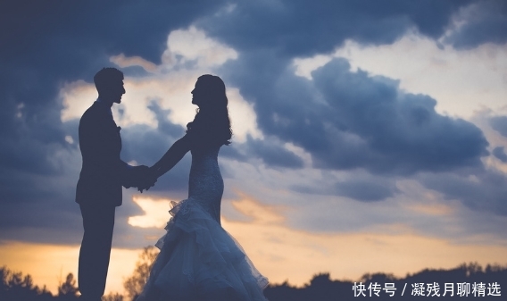女人偷偷的去看男人是喜欢他吗 女人偷偷看男人暗恋的表现特征 528时尚网