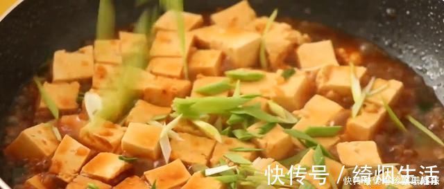 蒜苗|豆腐自从学会这个做法,家人三天两头点名吃,鲜嫩入味,比肉都香