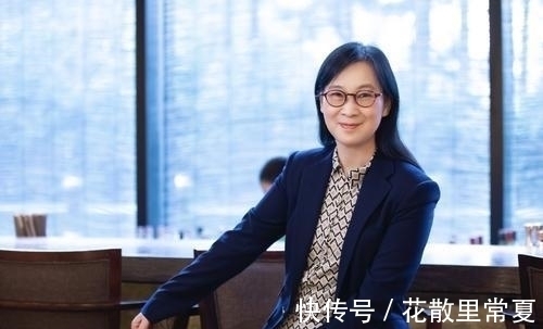任正非|任正非不顾高管反对,亲自开车接一位女教授,说:这是我的荣幸!