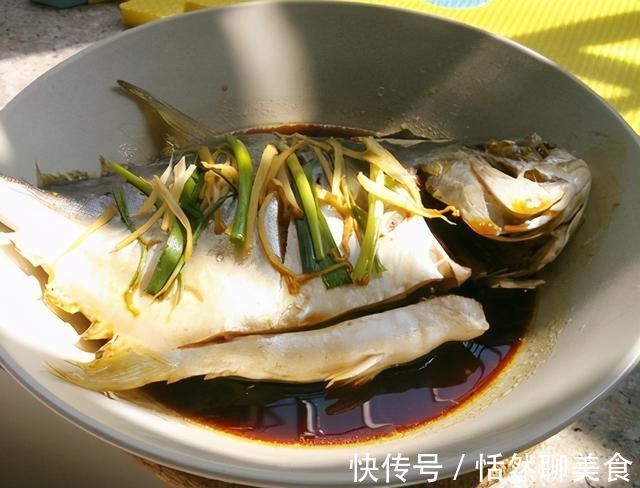 鲜美|清蒸鱼,切记不要放盐,教你1个新做法,鱼肉细嫩鲜美,不老不腥