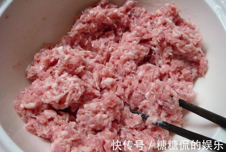 肉馅|做肉包子，牢记“3点窍门”，包子鲜香流汁，不输外面买的灌汤包