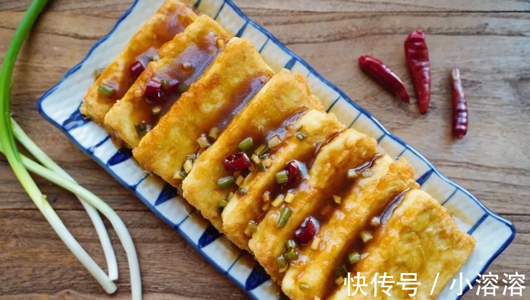 酸甜汁|做豆腐时多加一个鸡蛋,外皮酥脆,酸甜可口,家里人都喜欢吃!