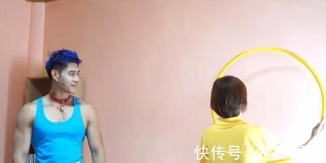 真人版|哆啦A梦真人版静香和大雄身份转换,看到小夫的样子心都碎了