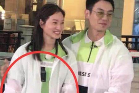 跑男最強(qiáng)關(guān)系戶(hù)，帶老婆上節(jié)目全程摟抱，網(wǎng)友走后門(mén)