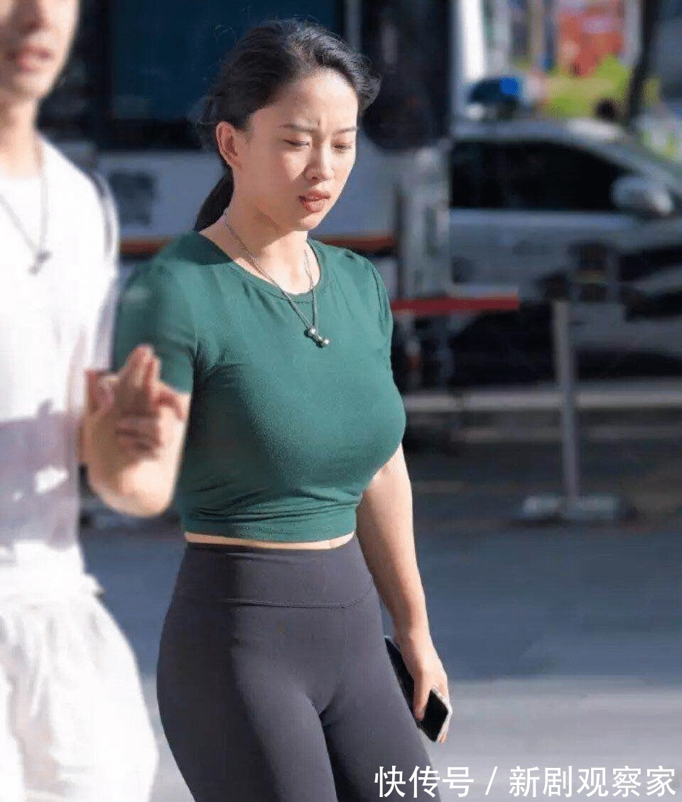 运动风|运动风的大妈,散发出风韵犹存的气质!