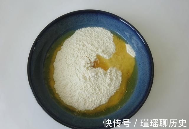 酵母|这是孩子最喜欢的早餐点心，不加酵母不用泡打粉，半小时就上桌