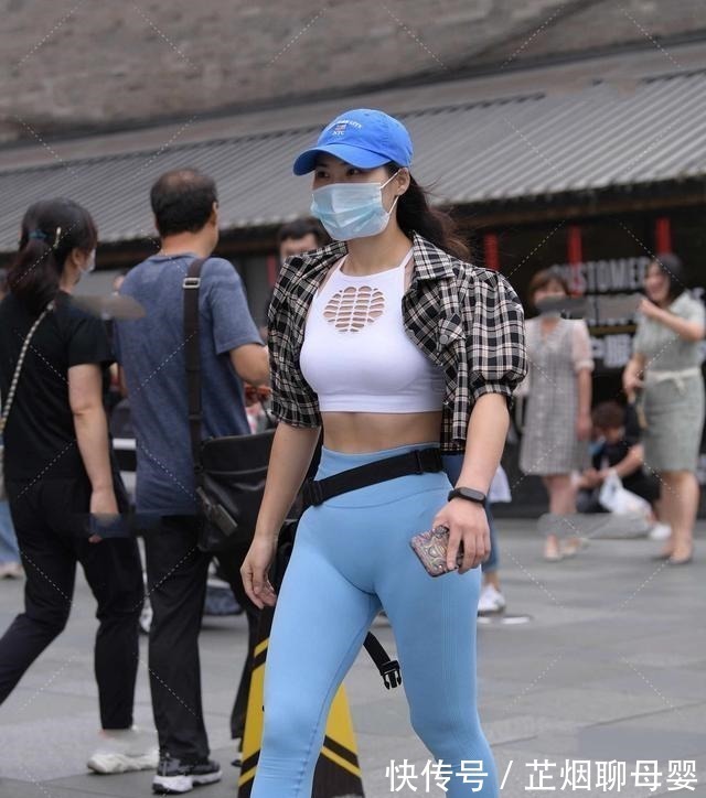 打底裤 时尚优雅的打底裤带来清爽的视觉感,尽显简约的气质感!