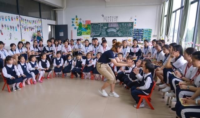 吴必虎|北大教授:男孩上小学的最佳年龄并不是6岁,可惜很多家长搞错了