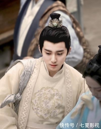 |又一古装小甜剧成黑马,轻松搞笑又上头,连追10集停不下