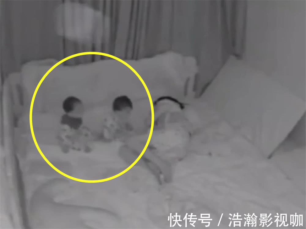 出差|爸爸出差了,因为想孩子打开监控看,半夜的这一幕让他瞬间泪崩