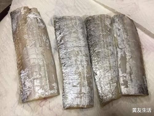 带鱼|腐竹炖带鱼，全新的搭配方式，全新的味道感觉