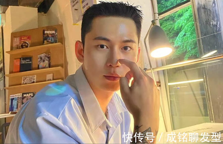 服帖|别再烫摩根碎盖了,伤发难打理,现在流行“服帖烫”,阳光又帅气