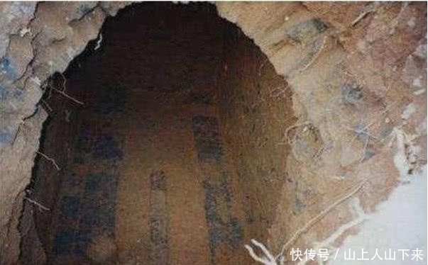 盗出|盗墓盗出2200年前鸡汤, 跟刚做的一样, 打开后瞬间发黑!