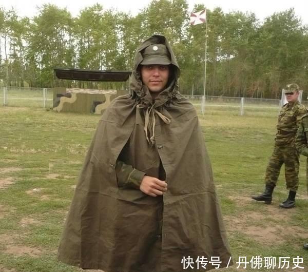 苏军|二战时苏军士兵为什么这么喜欢穿披风