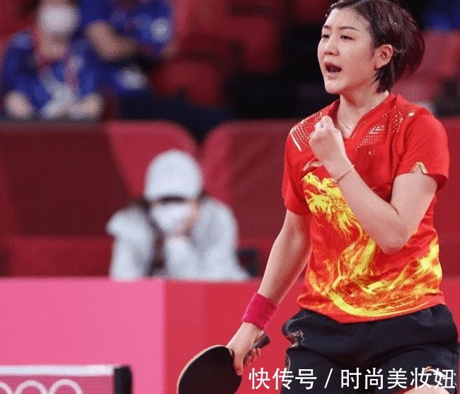 运动员们|孙颖莎不愧是“团宠”,穿T恤配娃娃脸太可爱,实力摘银太长脸