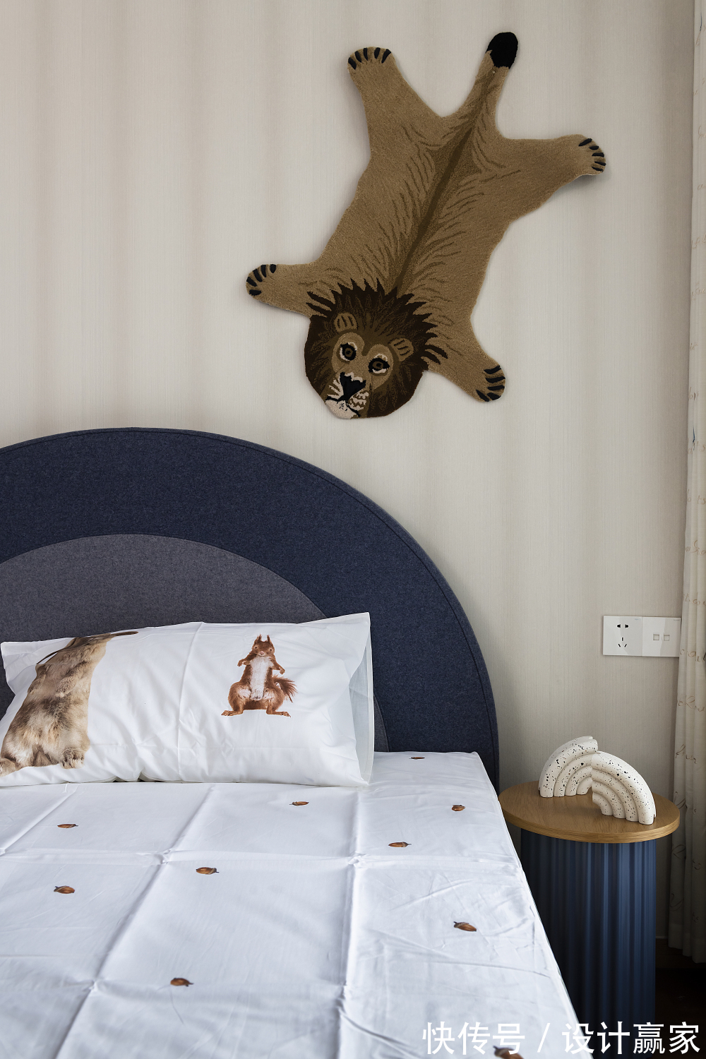 欧式|161㎡精致优雅四居，浪漫酒红+轻奢金，演绎欧式文艺范