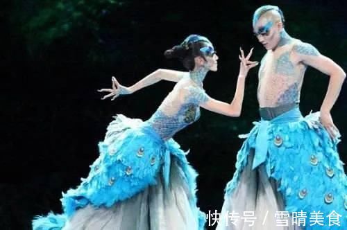 費(fèi)翔的歌、趙本山的小品,回頭看春晚這幾個絕佳節(jié)目,哪個你最愛