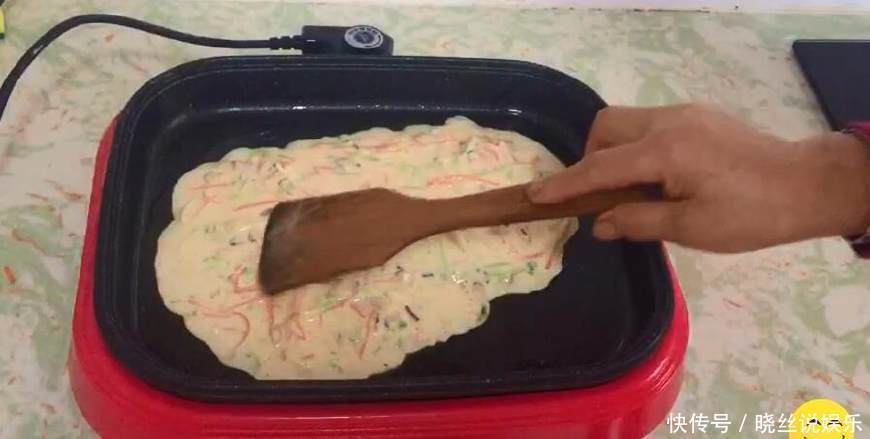 西葫芦最好的吃法,加2鸡蛋不用炒,饭店买不到,老人孩子都爱吃