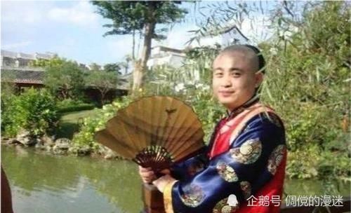 慈禧|“慈禧后人”上相亲节目，要求所有人跪下，自称“八阿哥”