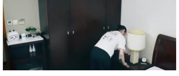 老年人|62岁刘雪华独居10年！网友评价不一：年轻人向往，年长者排斥