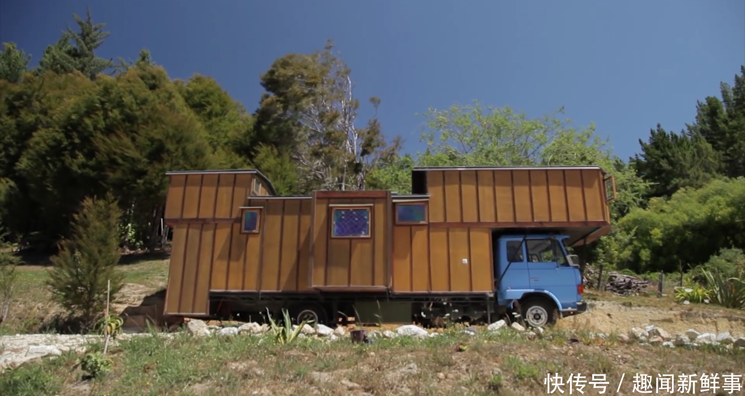 烤箱|英国一对夫妇将旧卡车改装成豪华房车,带着房子去旅行,真香