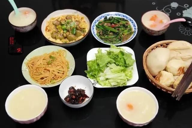 晒一晒我家7天的晚餐，吃的顿不如一顿，朋友前头真奢侈啊