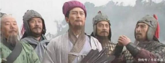 武侯祠|诸葛亮死了一千多年，刘伯温拆了他的牌匾，看到背后的字连磕响头！