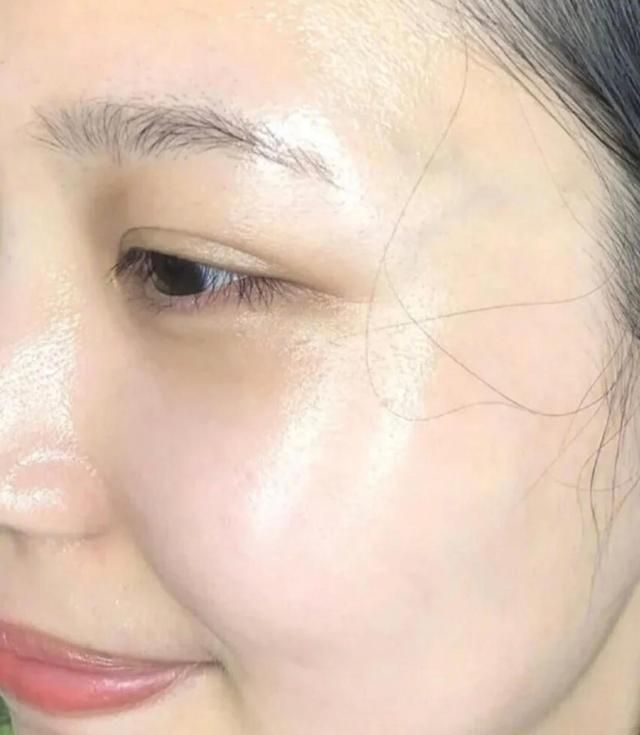 海藻|脸上毛孔粗大有什么方法修复?这几个小技巧,简单在家就能做!