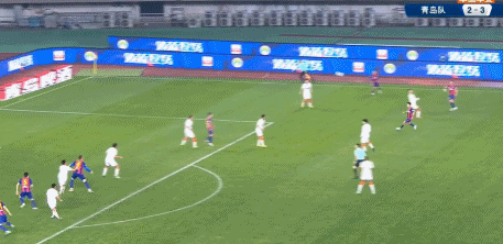 武漢隊|中超-武漢5-2逆轉(zhuǎn)送青島11連敗 鴨梨趙宏略皆雙響拉斐爾劉云建功