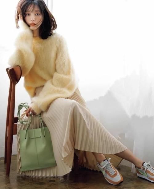 日系毛衣穿搭你以为简单？里面学问多着呢，这些技巧要牢记