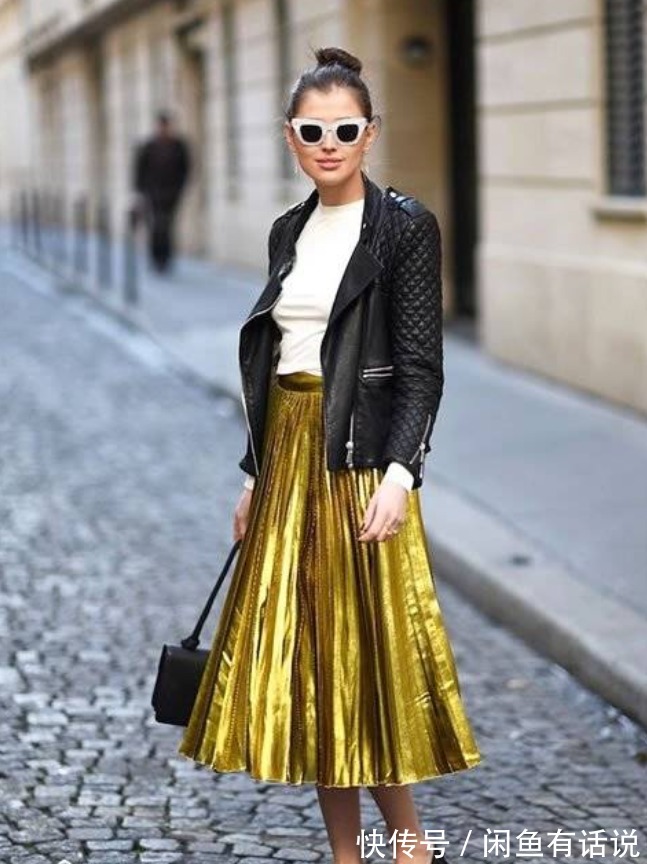 气质|女人过了50,买裙子尽量避开这3种颜色,看着年轻却容易拉低气质