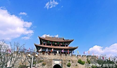 中年|中老年人旅游,国内最适合的三座城市,有一座年轻人也偏爱