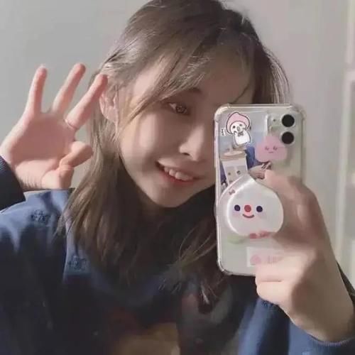 为什么一到卸妆前，我就那么美？|我的化妆台C位 |为什么一到卸妆前，我就那么美？\＂,\＂i10\＂:\＂我的化妆台C位