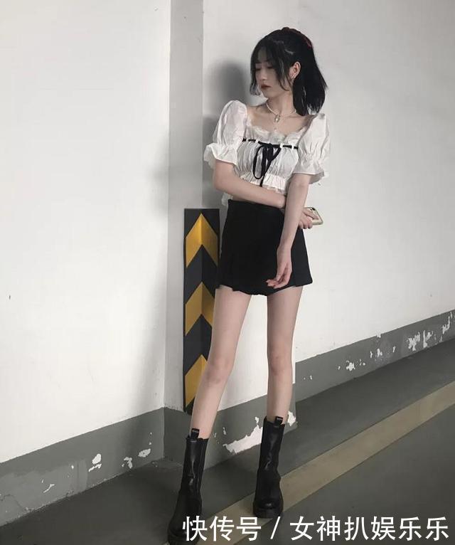 最近流行一种穿法“泡泡袖上衣+半身裙”,甜美减龄,明星都爱