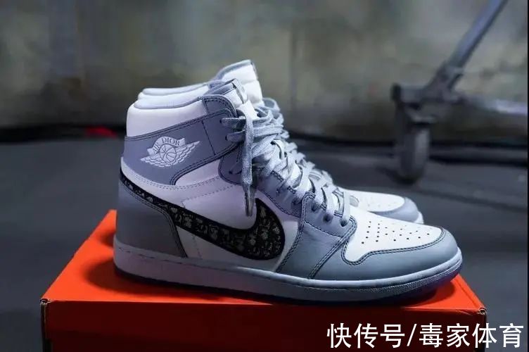 dior 21双LV x NIKE大曝光！超强联名锁定“年度鞋王”？