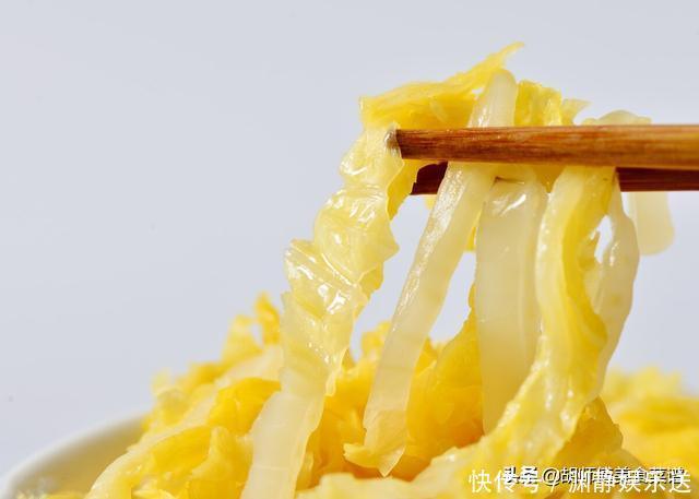 不管腌什么酸菜，牢记这3点，酸菜不烂不发霉，而且又酸又脆又香
