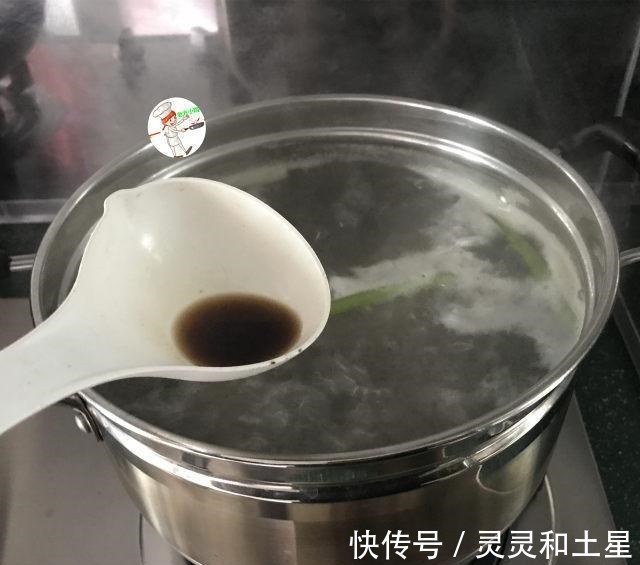 筒骨萝卜汤,软烂入味,汤香肉美!