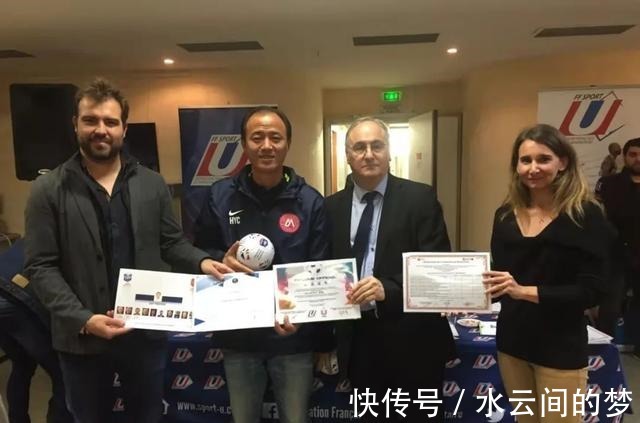 霍迎春|“相比原地脚弓传球,更需要教会孩子如何在对抗中传好球”