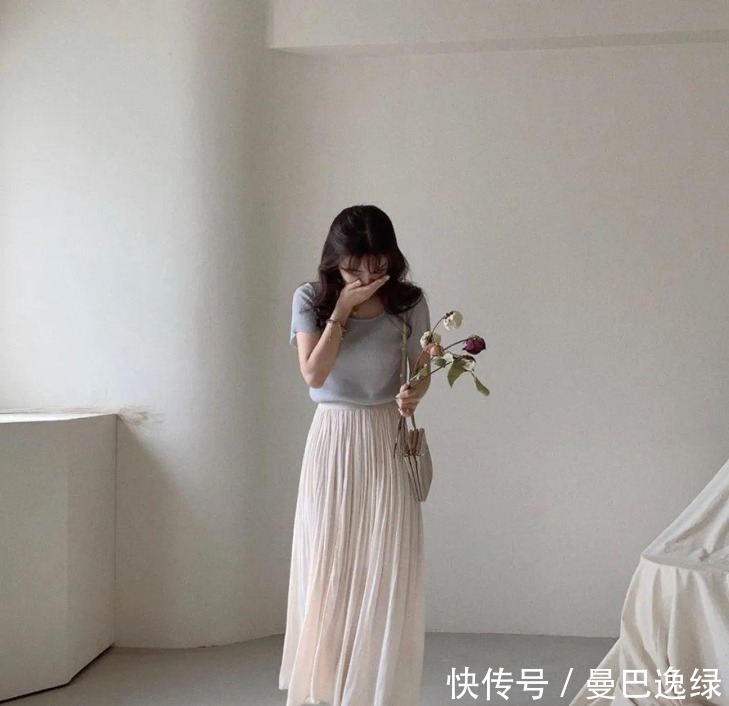褶皱|今年火了一双鞋叫：“云朵鞋”，百搭舒适，搭裤子、裙子都好看