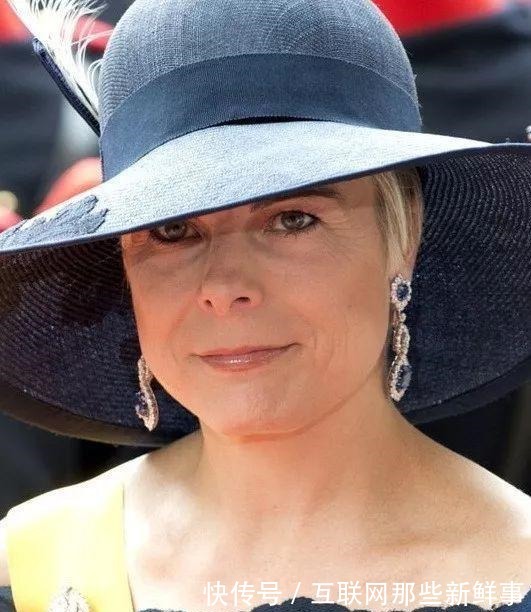 最爱 那么重的耳环为什么却成为了王室女性的最爱!