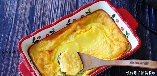 2个鸡蛋1盒奶,筷子一搅就上桌,蓬松柔软,比蛋糕还好吃!