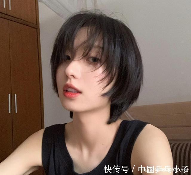 不显老的短发烫发有哪些这4种超时髦减龄