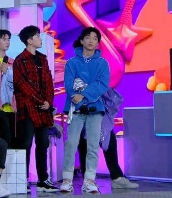 快本|《快本》迎来史上最“冷”嘉宾，全程冷脸耍大牌，何炅都无法救场