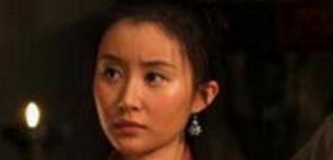 处死|公主沦为富家小姐的奴婢，叔叔复国后立即处死富家小姐！