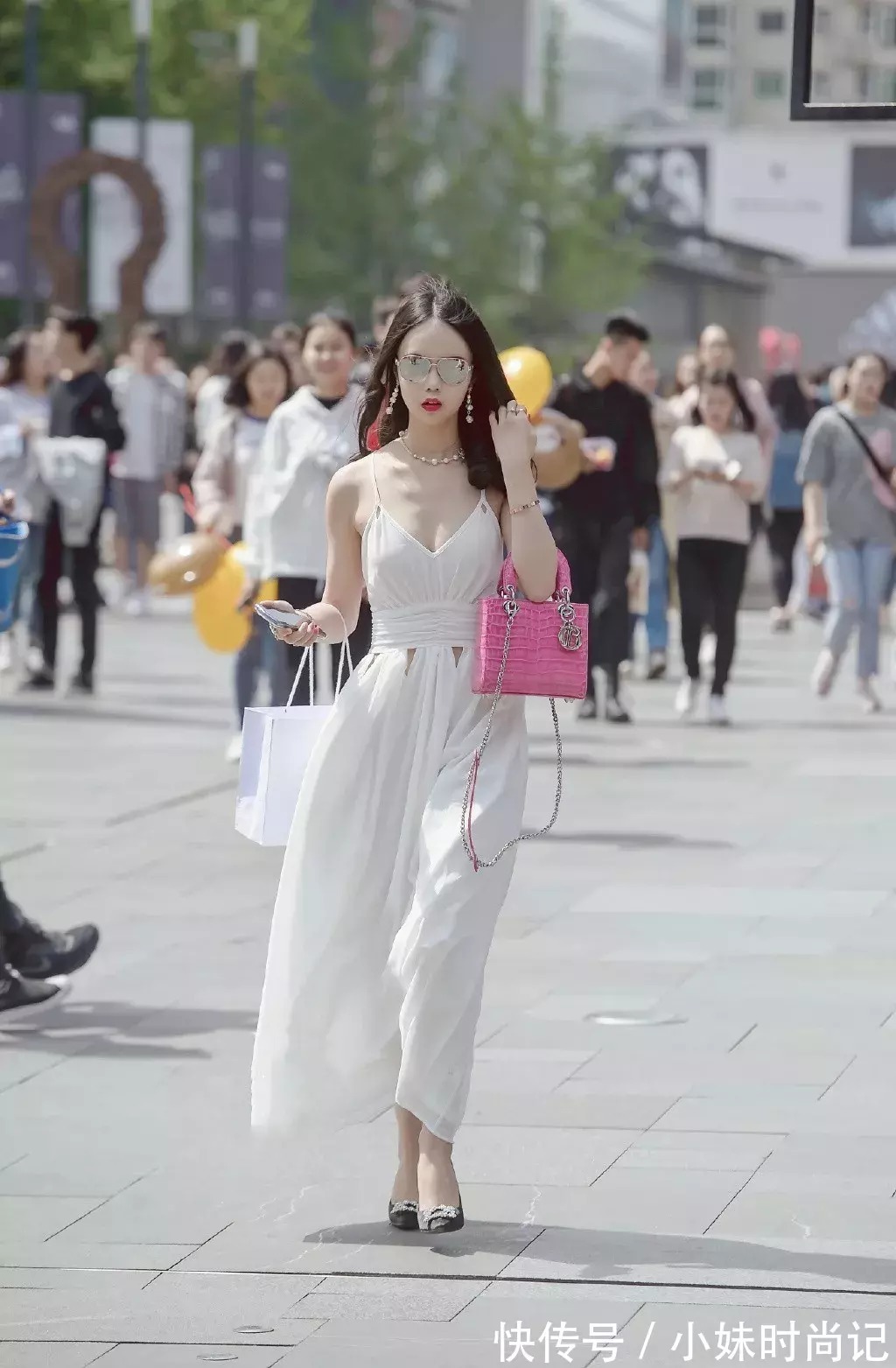 包臀裙 女神搭配高跟鞋,轻松秀出曼妙的身姿