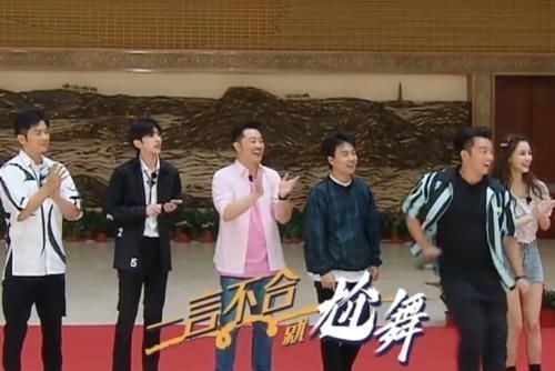 虞书欣现身《奔跑吧》看清出场方式,靠“亲戚”关系就是不一样