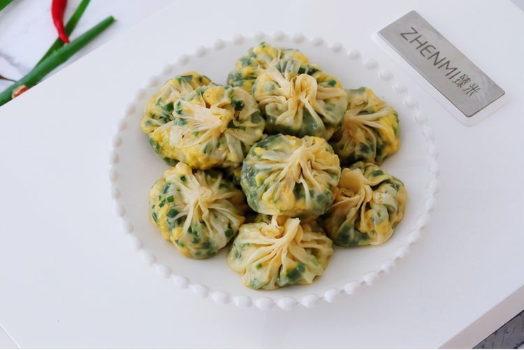 饺子皮新吃法,用来包成包子,皮薄馅儿多,真好吃