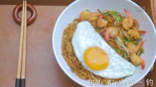  最完美的一人食！总有一碗炒面合你心意～