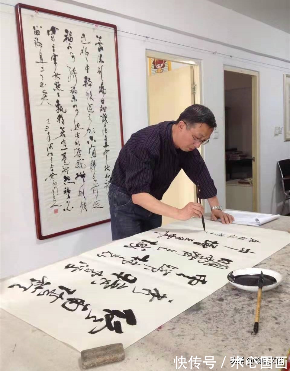 丁锐!丁锐书法作品欣赏:奉献无私 互助有情