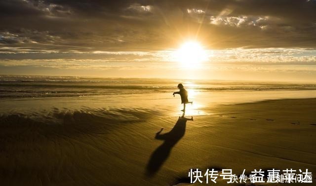 特征|孩子如果有这四种特征,长大容易变“暴脾气”,需要及时纠正!